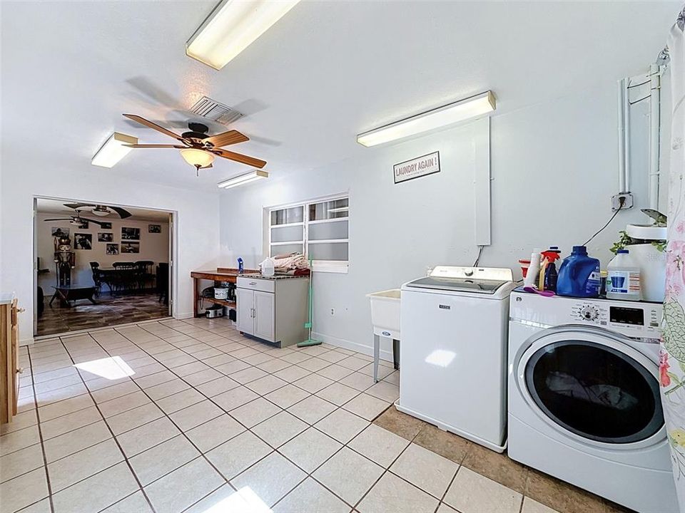 待售: $495,000 (0 贝兹, 0 浴室, 1818 平方英尺)