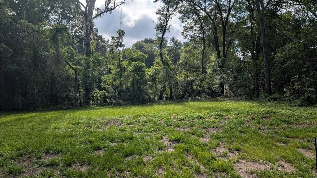 待售: $34,900 (0.42 acres)