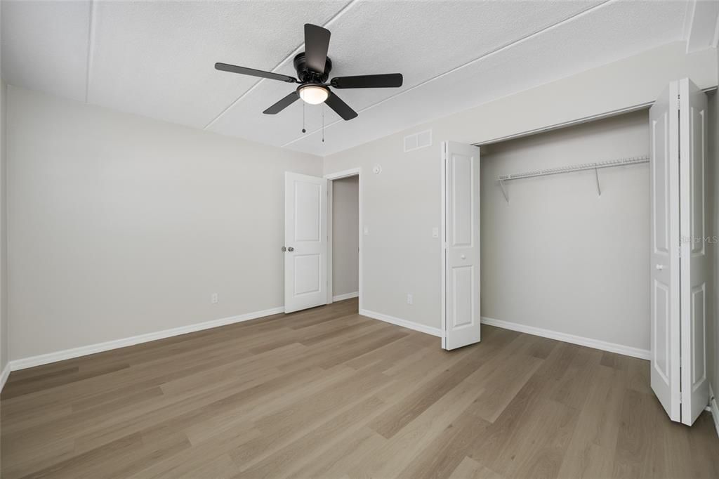 For Rent: $1,525 (1 beds, 1 baths, 550 Square Feet)
