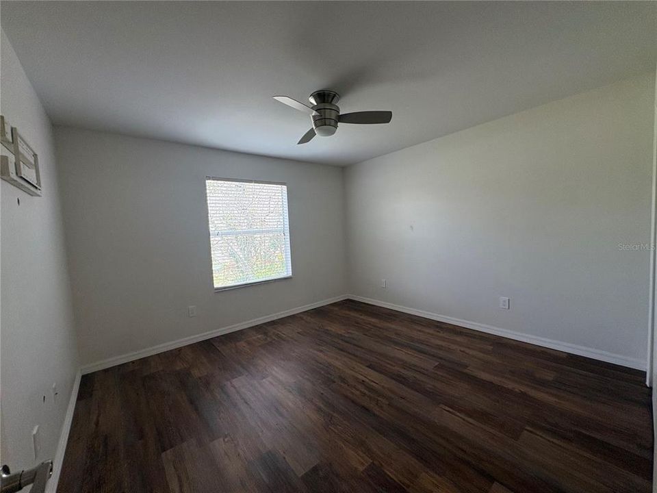For Sale: $240,000 (2 beds, 2 baths, 1121 Square Feet)