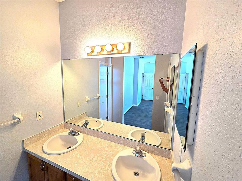 В аренду: $2,700 (4 спален, 2 ванн, 1592 Квадратных фут)
