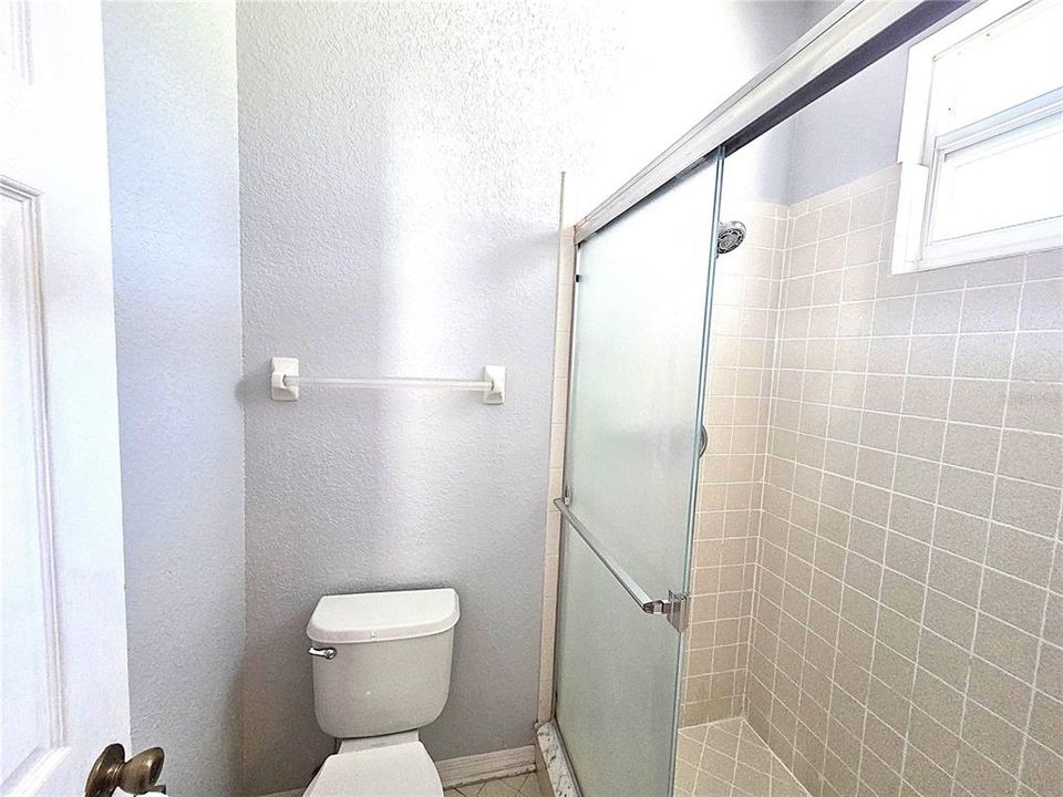 В аренду: $2,700 (4 спален, 2 ванн, 1592 Квадратных фут)