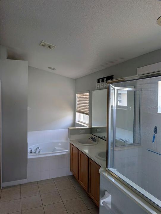 En Venta: $399,000 (4 camas, 3 baños, 1846 Pies cuadrados)