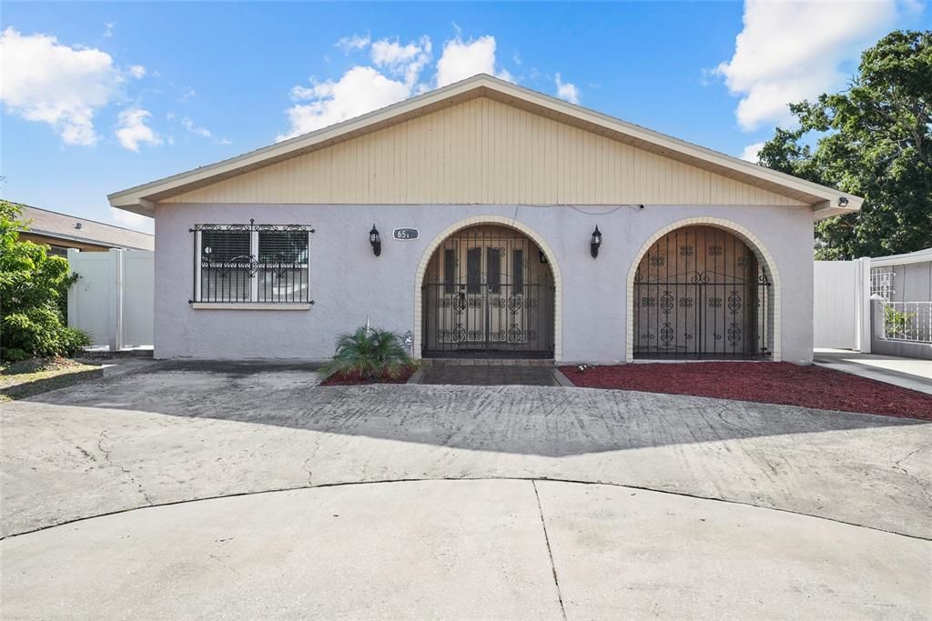На продажу: $559,900 (3 спален, 2 ванн, 1844 Квадратных фут)