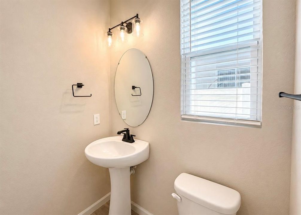 For Rent: $2,200 (3 beds, 2 baths, 1506 Square Feet)