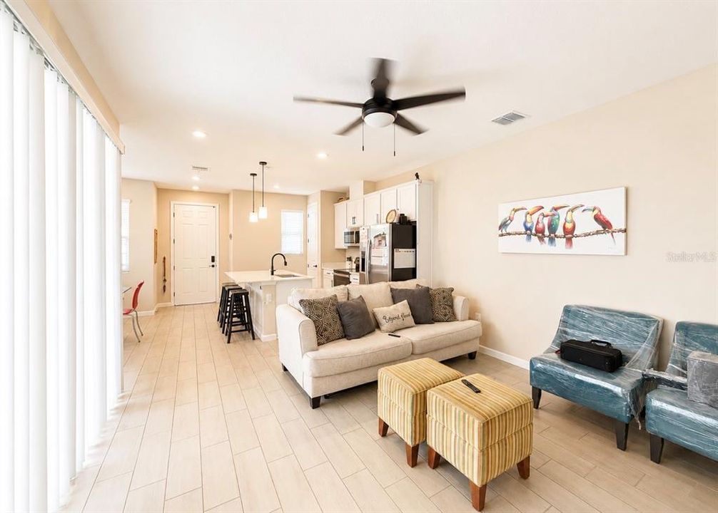 For Rent: $2,200 (3 beds, 2 baths, 1506 Square Feet)