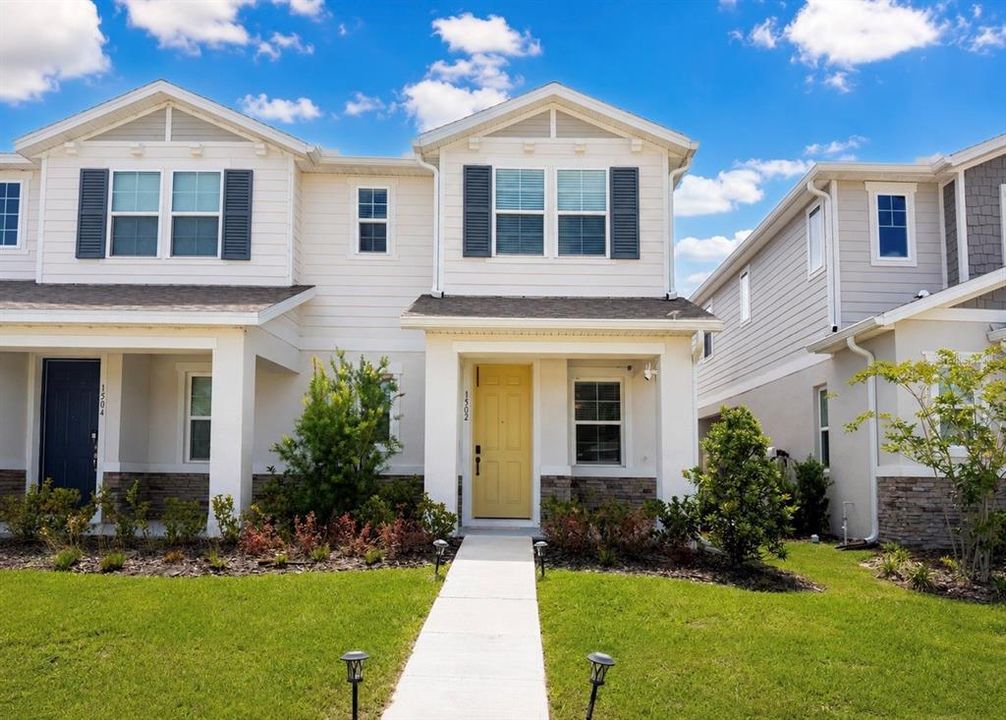For Rent: $2,200 (3 beds, 2 baths, 1506 Square Feet)