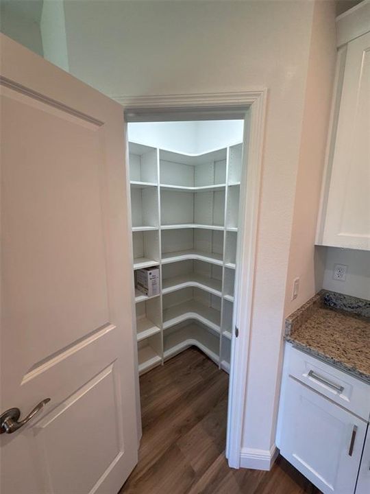 For Sale: $419,900 (3 beds, 2 baths, 1867 Square Feet)