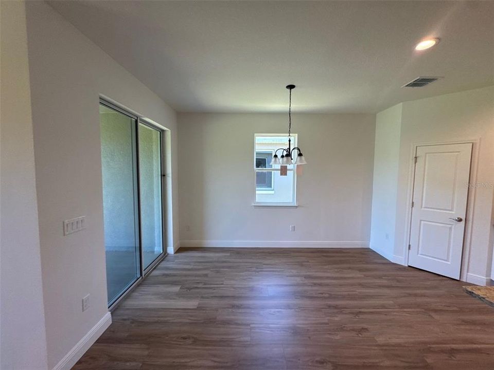 For Sale: $419,900 (3 beds, 2 baths, 1867 Square Feet)