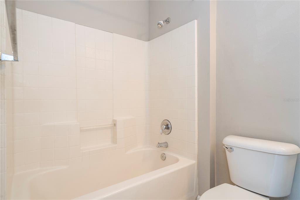В аренду: $2,400 (3 спален, 3 ванн, 1512 Квадратных фут)