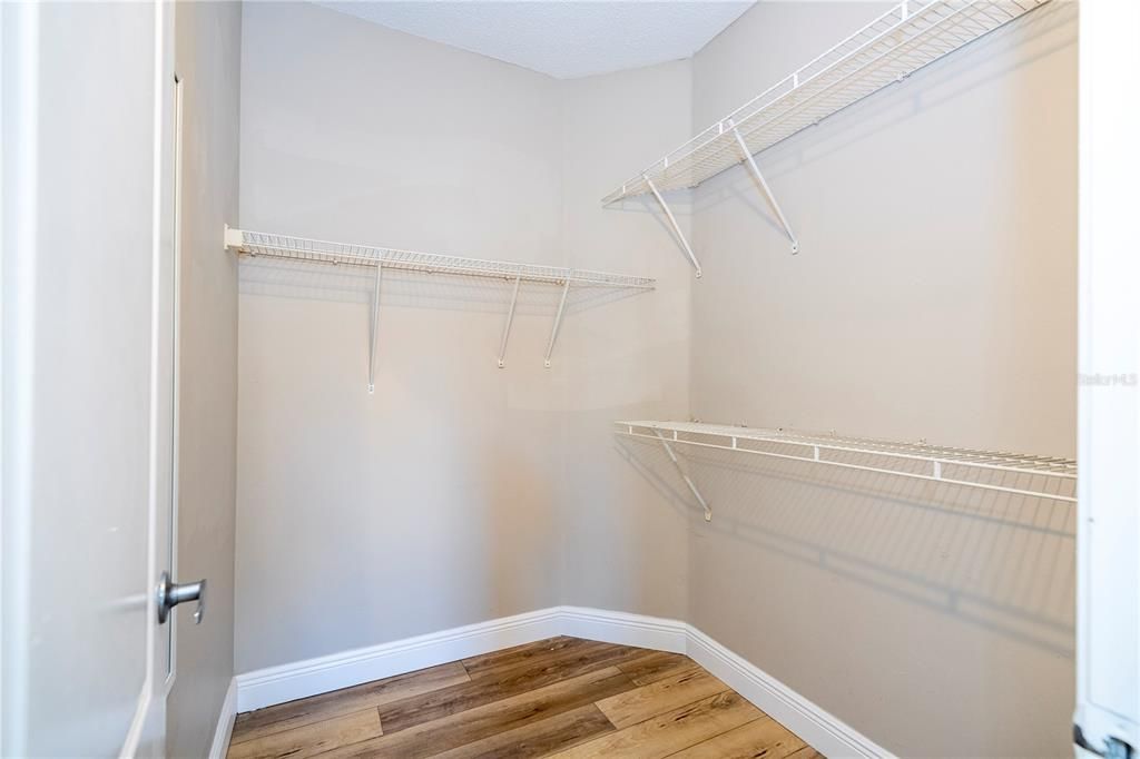 В аренду: $2,400 (3 спален, 3 ванн, 1512 Квадратных фут)