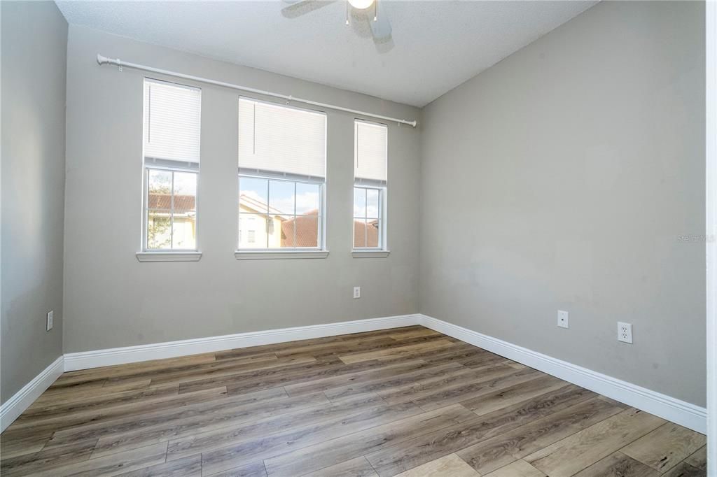 В аренду: $2,400 (3 спален, 3 ванн, 1512 Квадратных фут)