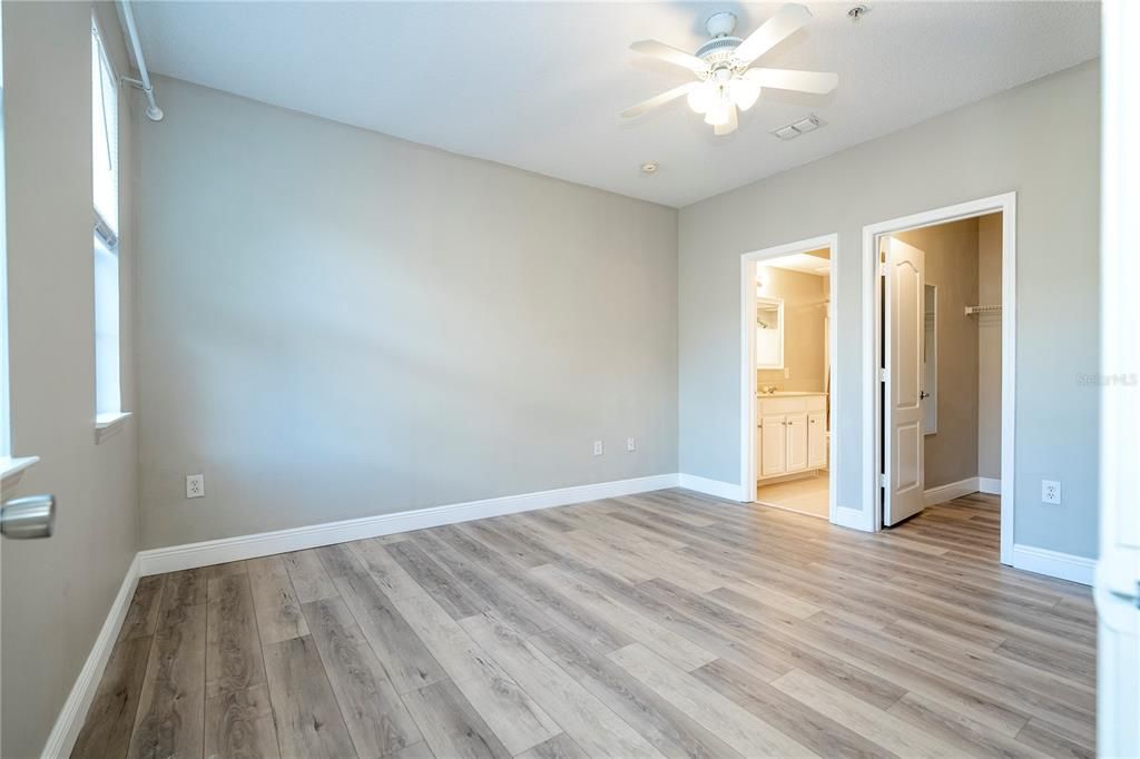 В аренду: $2,400 (3 спален, 3 ванн, 1512 Квадратных фут)
