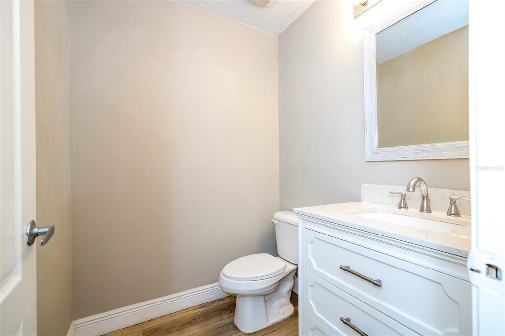 В аренду: $2,400 (3 спален, 3 ванн, 1512 Квадратных фут)