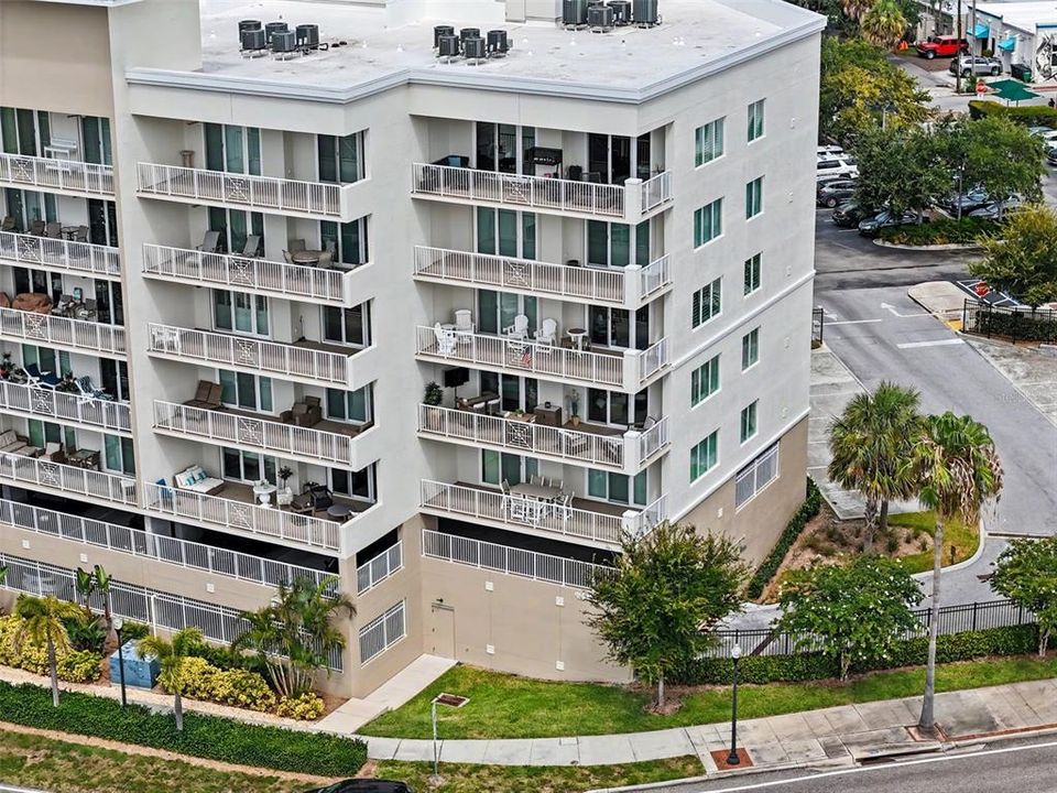 На продажу: $1,200,000 (3 спален, 2 ванн, 2056 Квадратных фут)