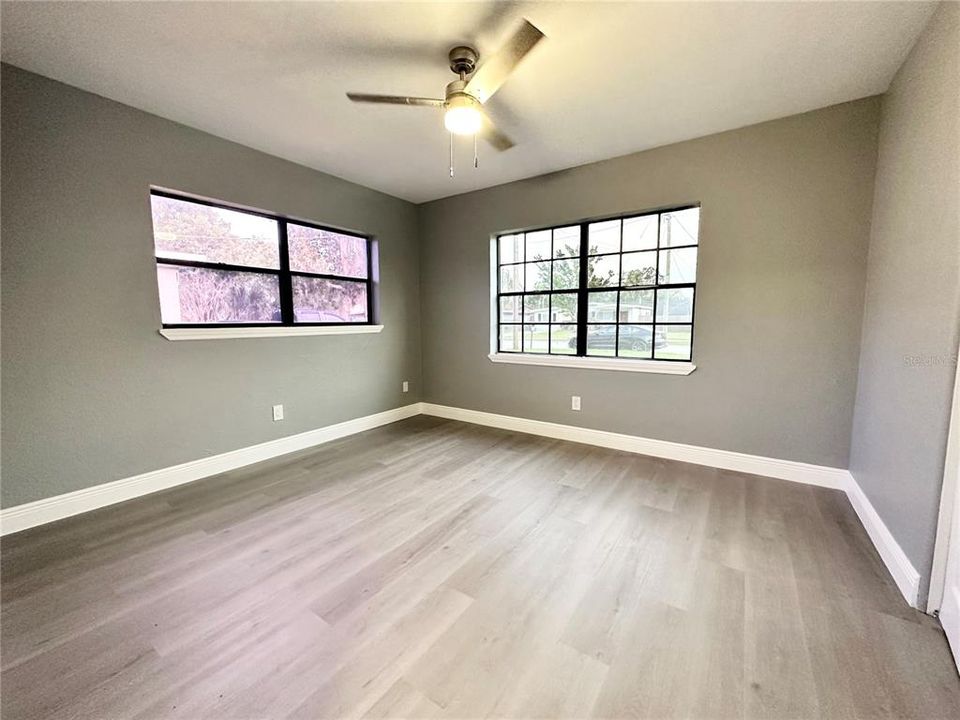 For Rent: $2,375 (3 beds, 2 baths, 1046 Square Feet)