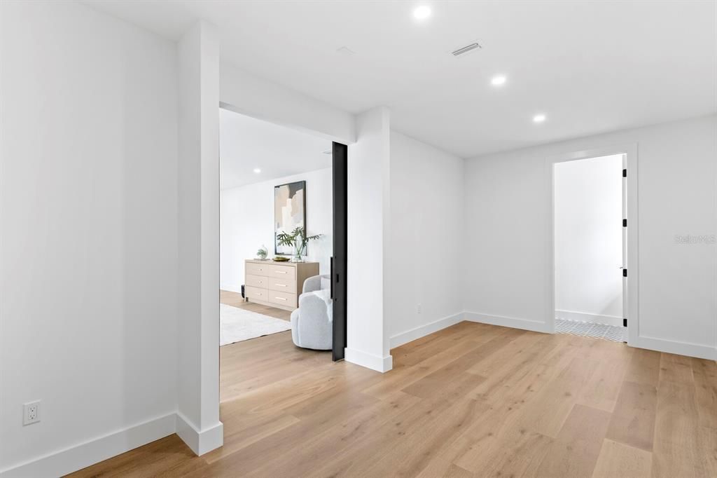 En Venta: $3,999,999 (5 camas, 6 baños, 6584 Pies cuadrados)