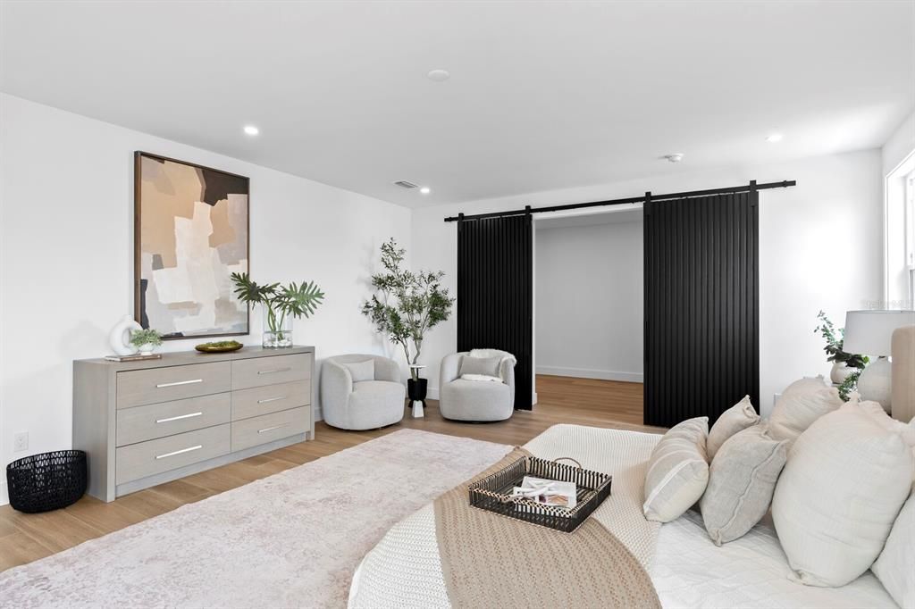 En Venta: $3,999,999 (5 camas, 6 baños, 6584 Pies cuadrados)