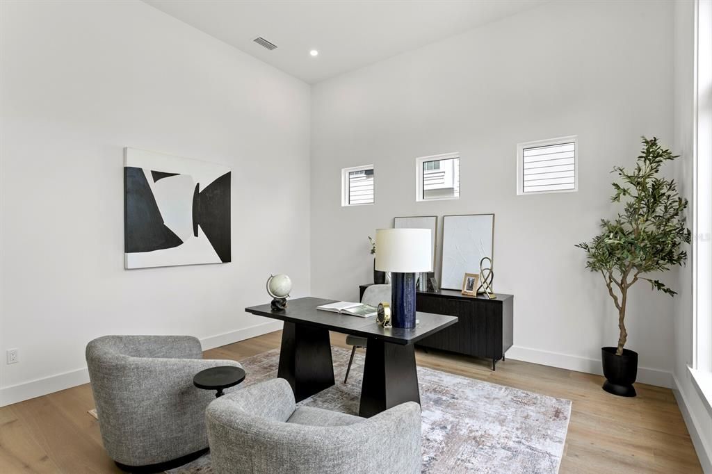En Venta: $3,999,999 (5 camas, 6 baños, 6584 Pies cuadrados)