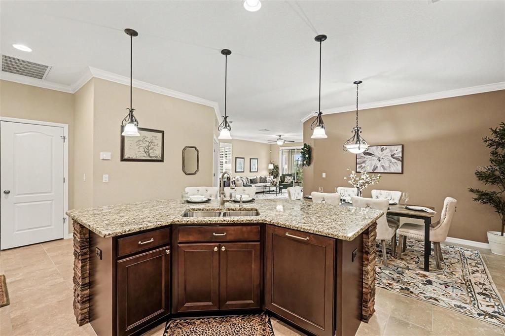 For Sale: $339,000 (3 beds, 2 baths, 1557 Square Feet)