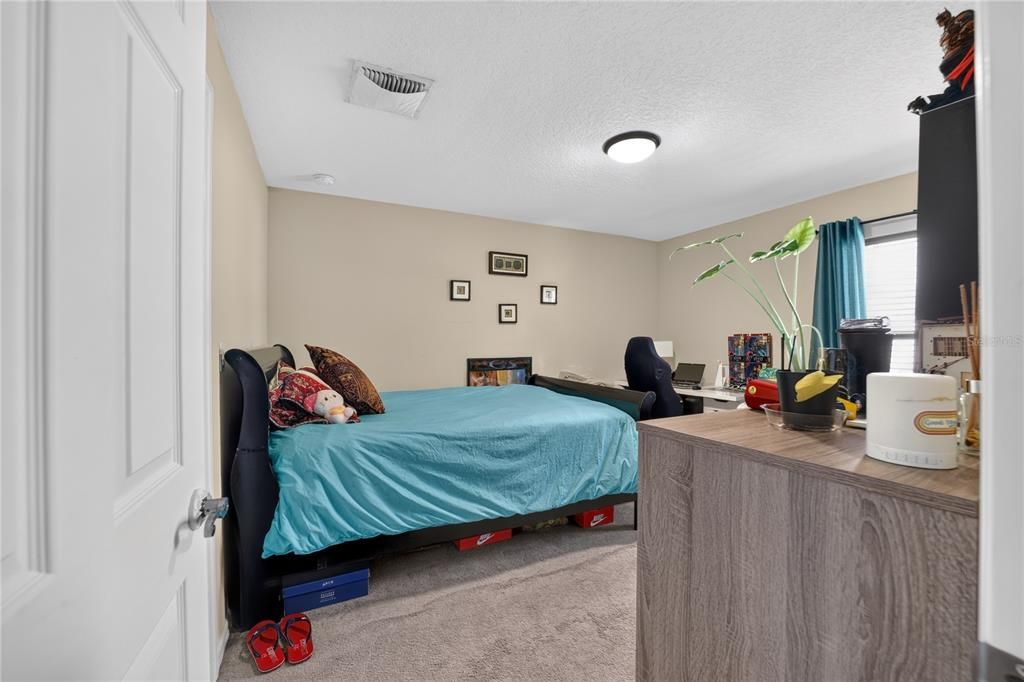 En Venta: $660,000 (4 camas, 3 baños, 3586 Pies cuadrados)
