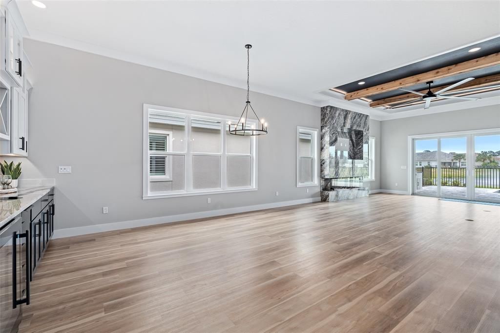 For Sale: $950,000 (3 beds, 3 baths, 2288 Square Feet)