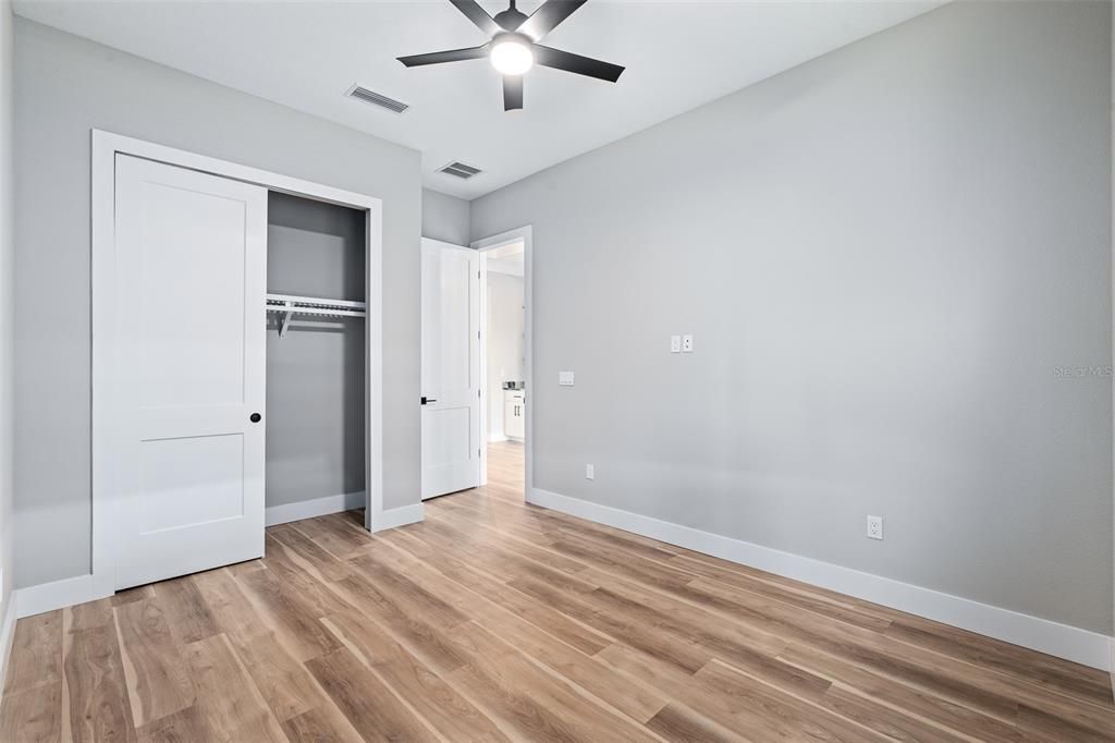For Sale: $950,000 (3 beds, 3 baths, 2288 Square Feet)