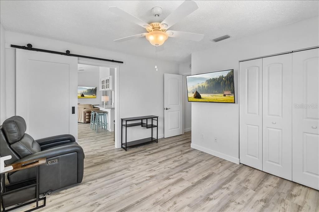 For Sale: $725,000 (3 beds, 2 baths, 1852 Square Feet)