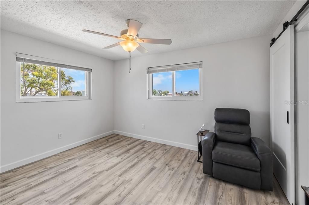 For Sale: $725,000 (3 beds, 2 baths, 1852 Square Feet)