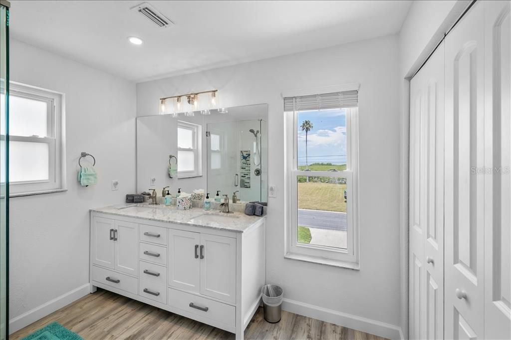 For Sale: $725,000 (3 beds, 2 baths, 1852 Square Feet)