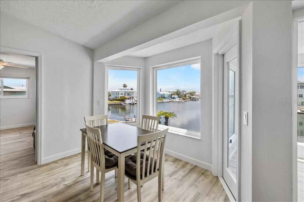 For Sale: $725,000 (3 beds, 2 baths, 1852 Square Feet)