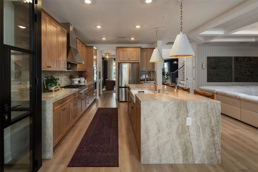 For Sale: $1,400,000 (5 beds, 4 baths, 3847 Square Feet)