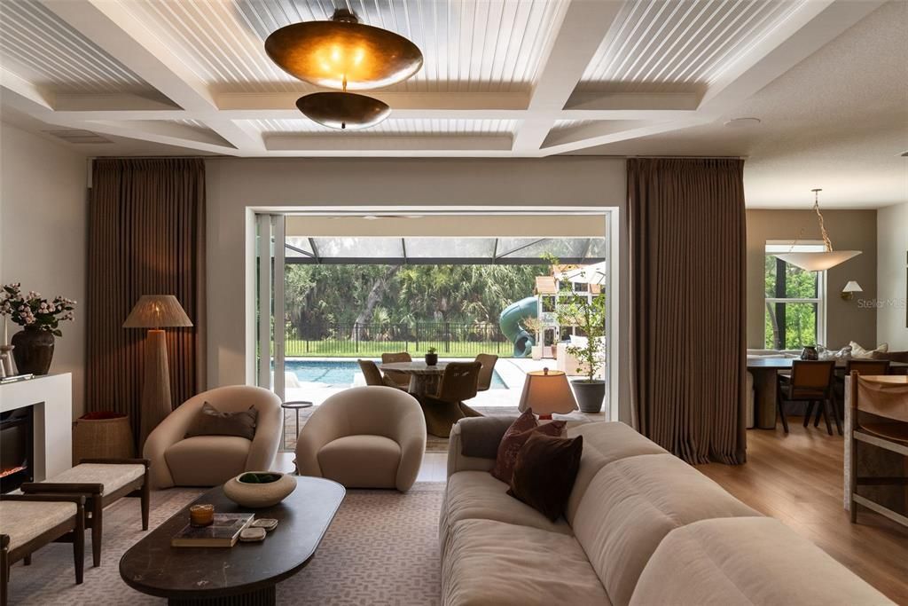 For Sale: $1,400,000 (5 beds, 4 baths, 3847 Square Feet)
