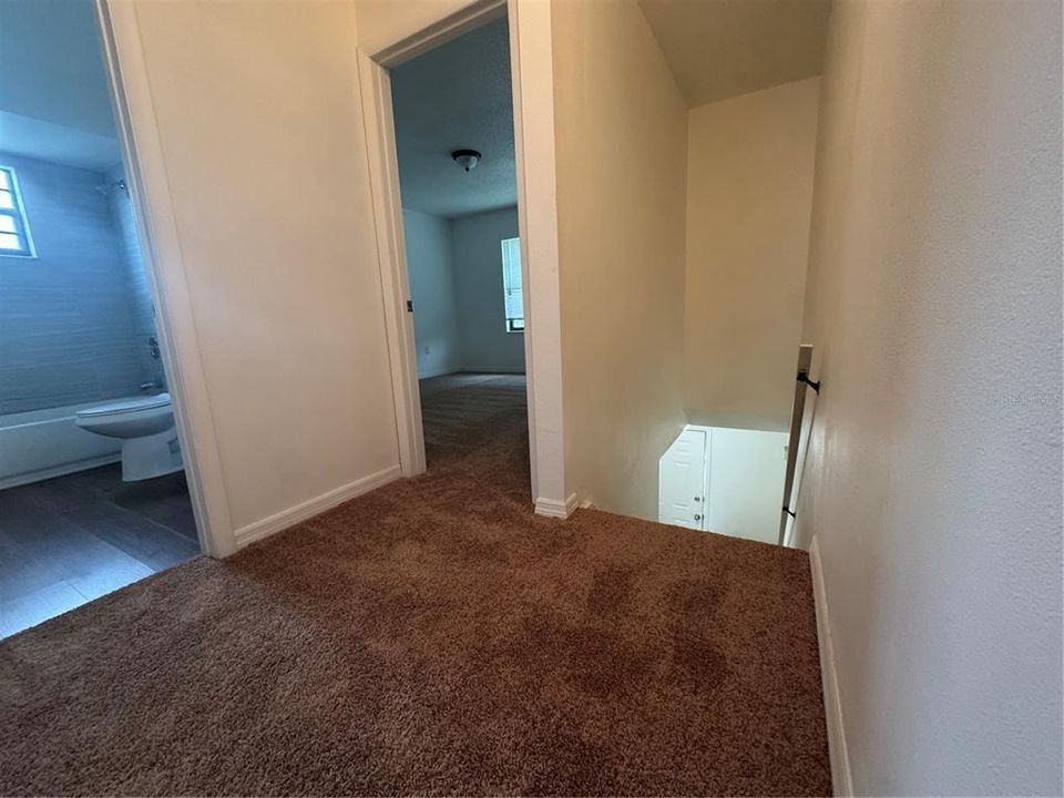For Rent: $1,600 (2 beds, 1 baths, 1056 Square Feet)