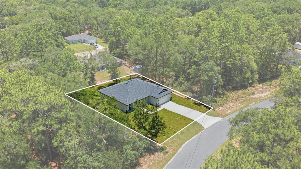 For Sale: $335,000 (4 beds, 3 baths, 1827 Square Feet)
