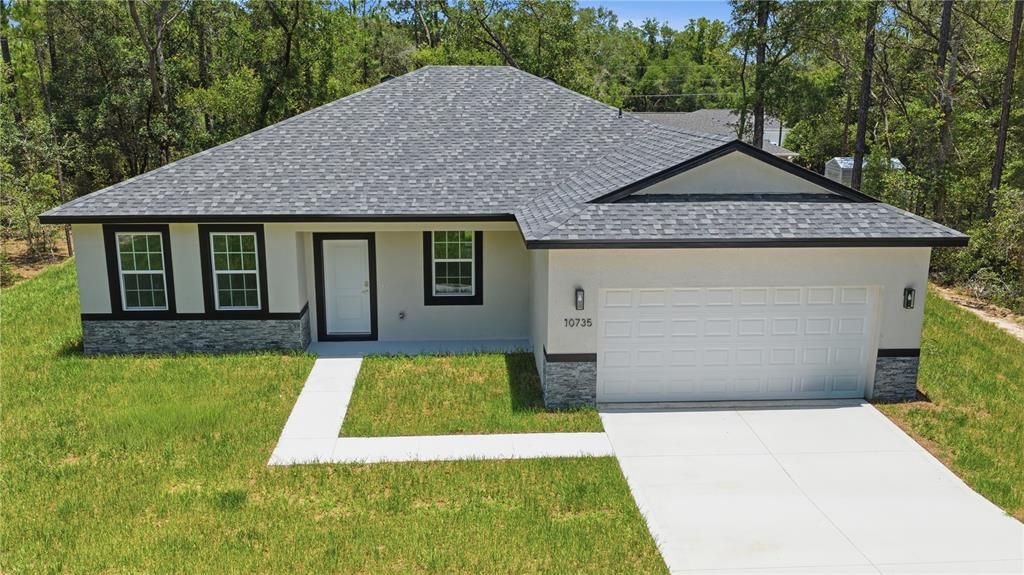 For Sale: $335,000 (4 beds, 3 baths, 1827 Square Feet)