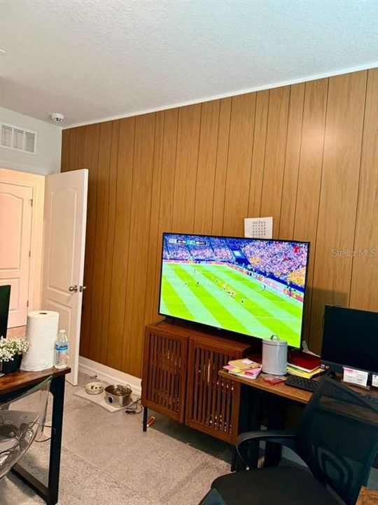For Rent: $1,700 (3 beds, 2 baths, 1515 Square Feet)