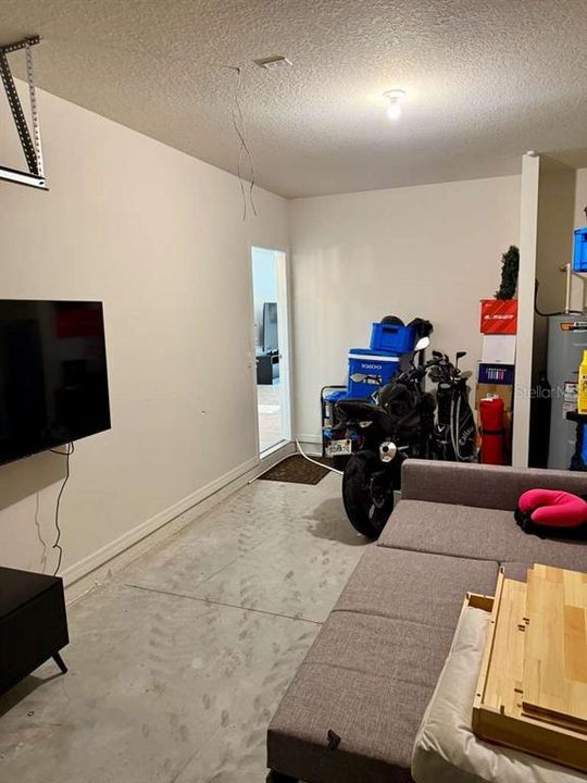 For Rent: $1,700 (3 beds, 2 baths, 1515 Square Feet)