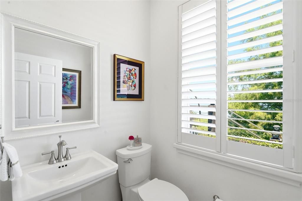 For Sale: $860,000 (3 beds, 2 baths, 2718 Square Feet)