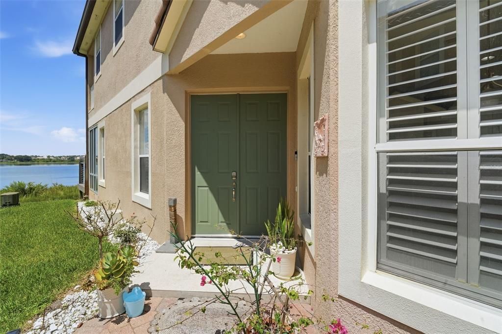 For Sale: $860,000 (3 beds, 2 baths, 2718 Square Feet)