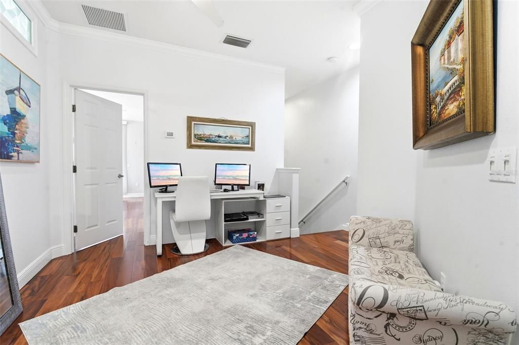 For Sale: $860,000 (3 beds, 2 baths, 2718 Square Feet)