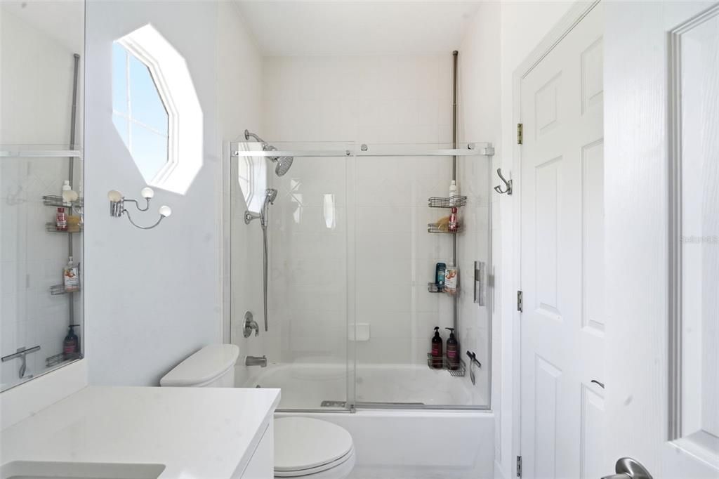 For Sale: $860,000 (3 beds, 2 baths, 2718 Square Feet)