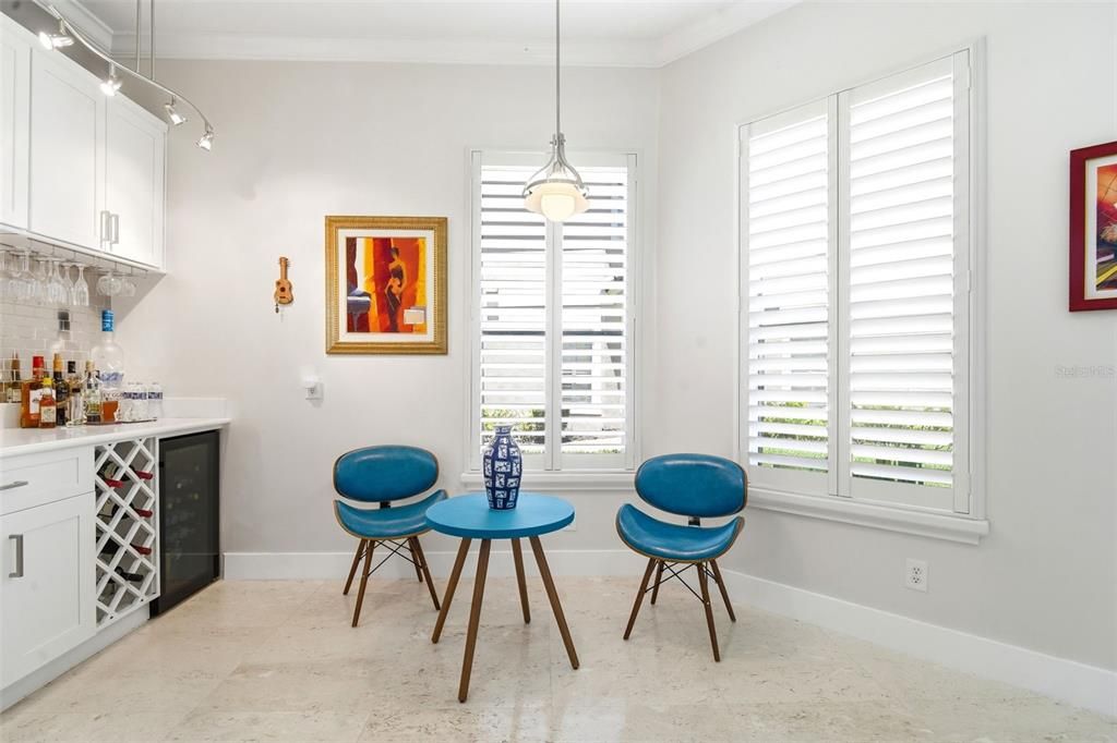 For Sale: $860,000 (3 beds, 2 baths, 2718 Square Feet)