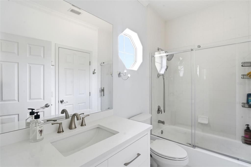 For Sale: $860,000 (3 beds, 2 baths, 2718 Square Feet)
