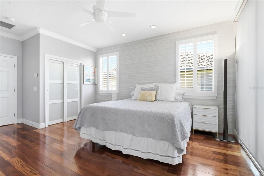 For Sale: $860,000 (3 beds, 2 baths, 2718 Square Feet)