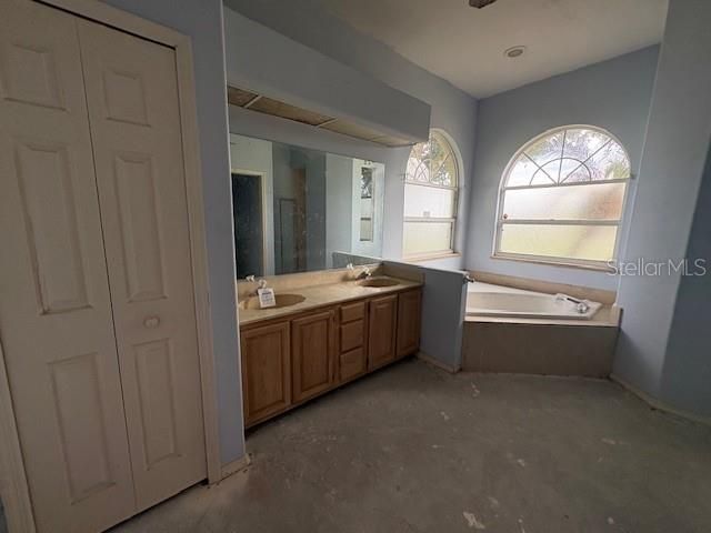 For Sale: $490,000 (4 beds, 3 baths, 2441 Square Feet)