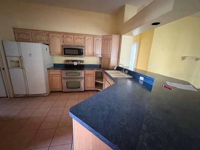 For Sale: $490,000 (4 beds, 3 baths, 2441 Square Feet)