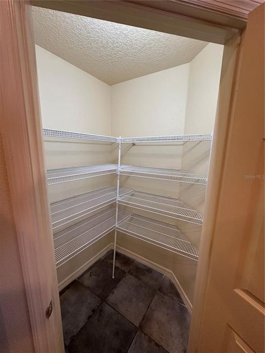 For Sale: $349,000 (3 beds, 2 baths, 1953 Square Feet)