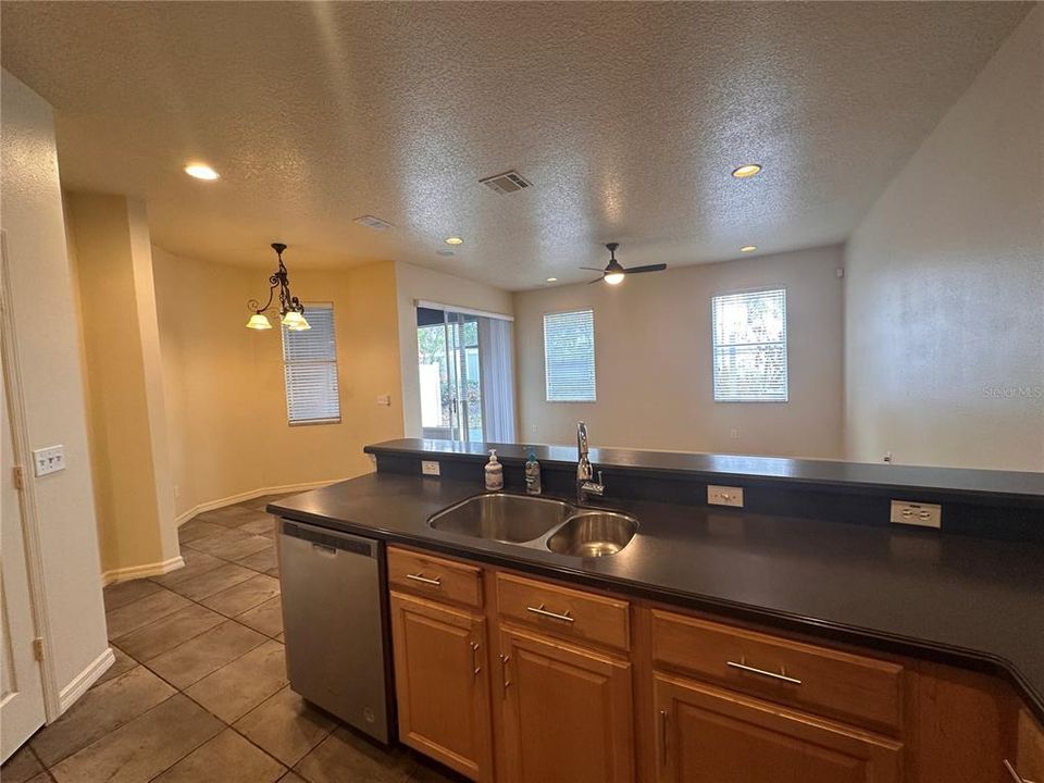 For Sale: $349,000 (3 beds, 2 baths, 1953 Square Feet)