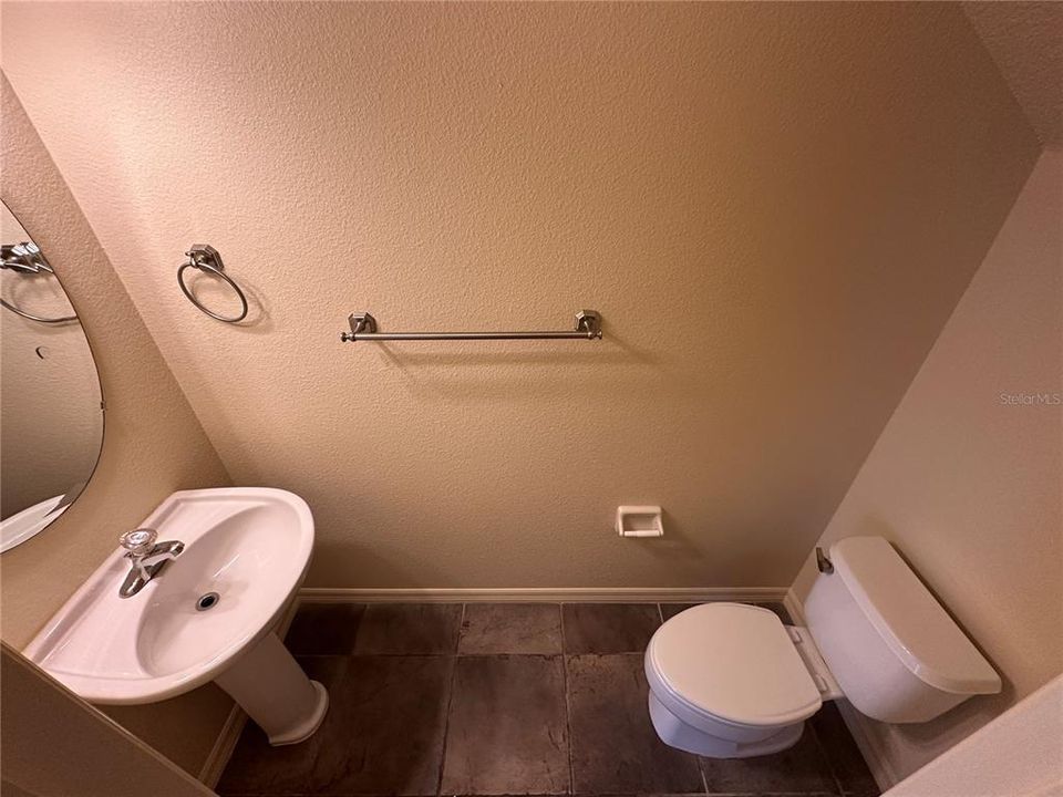 For Sale: $349,000 (3 beds, 2 baths, 1953 Square Feet)